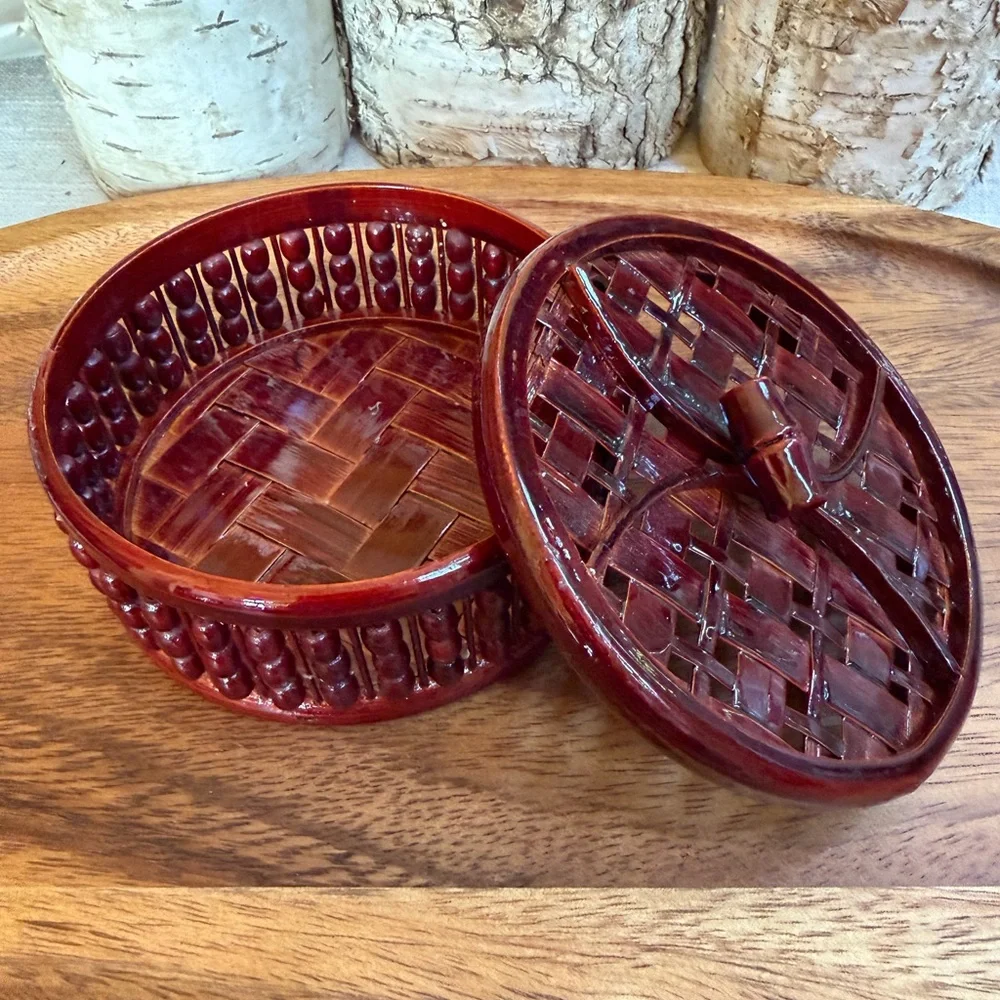Vintage Burgundy Red Round Woven Trinket Box Removable Lid